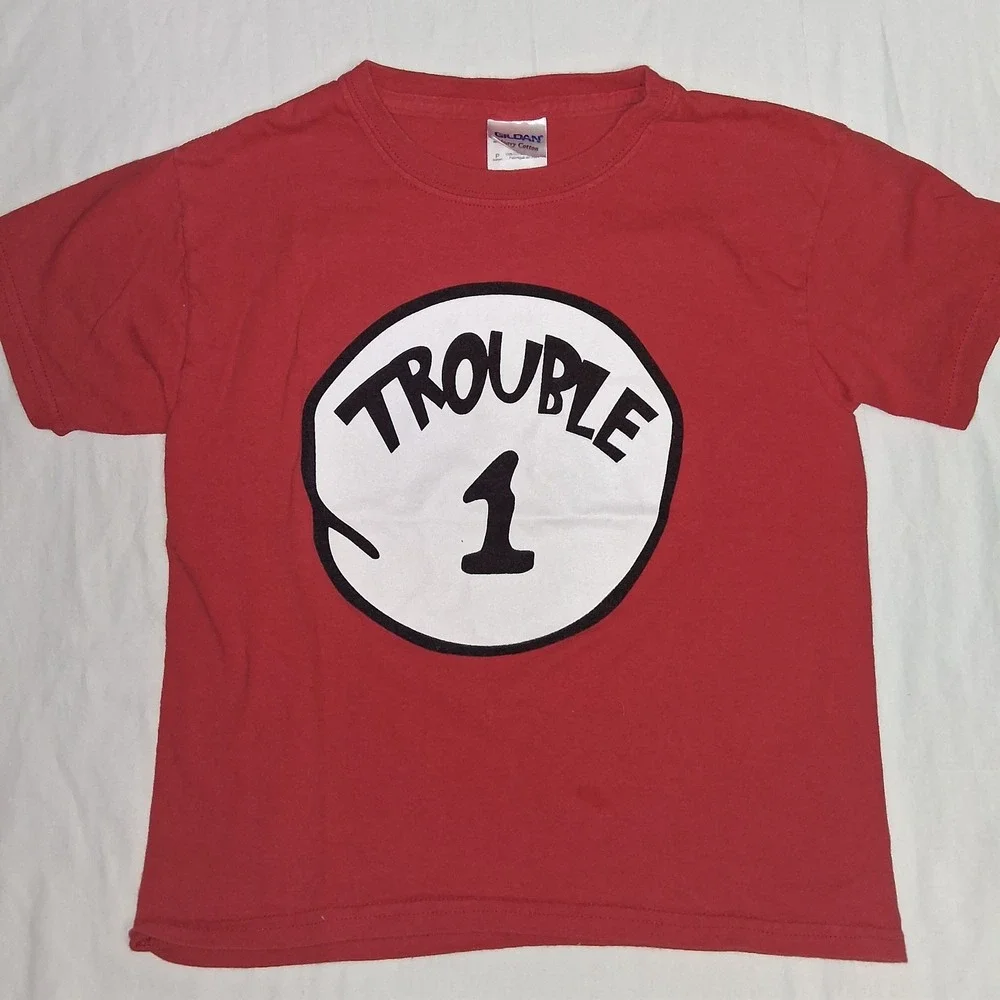 Dr.‎ Seuss Trouble 1 T-Shirt Youth Gildan Red Graphic Tee Small